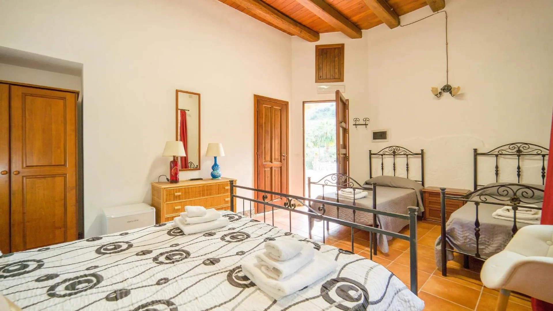 بيت للعطل فيلا Casale Del Golfo ألكامو